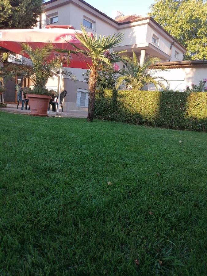 Villa Ros Guest House Svilengrad Luaran gambar