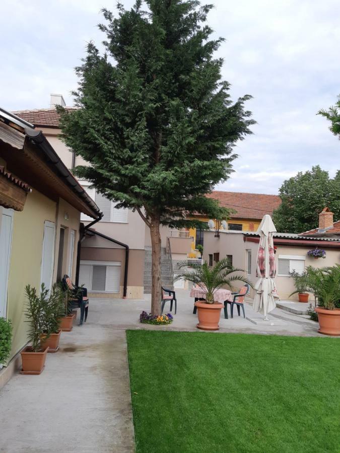 Villa Ros Guest House Svilengrad Luaran gambar